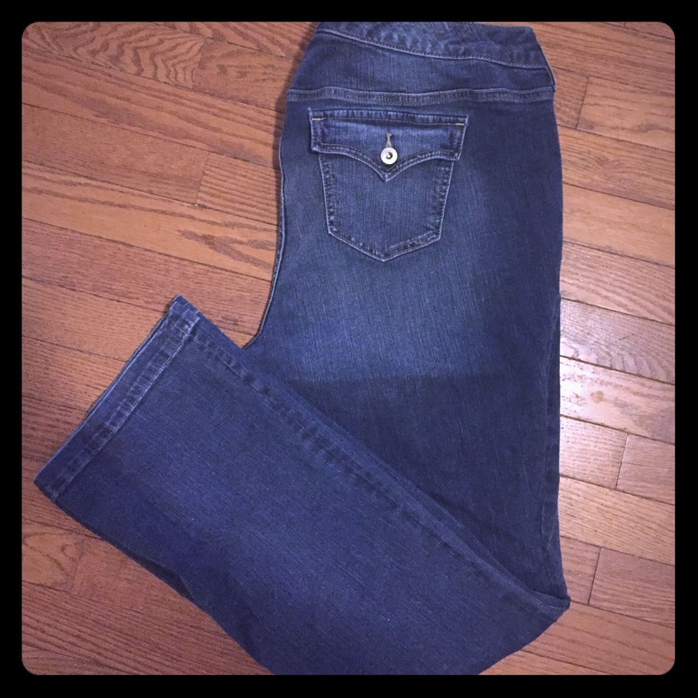 Torrid Flared Jeans 😍
